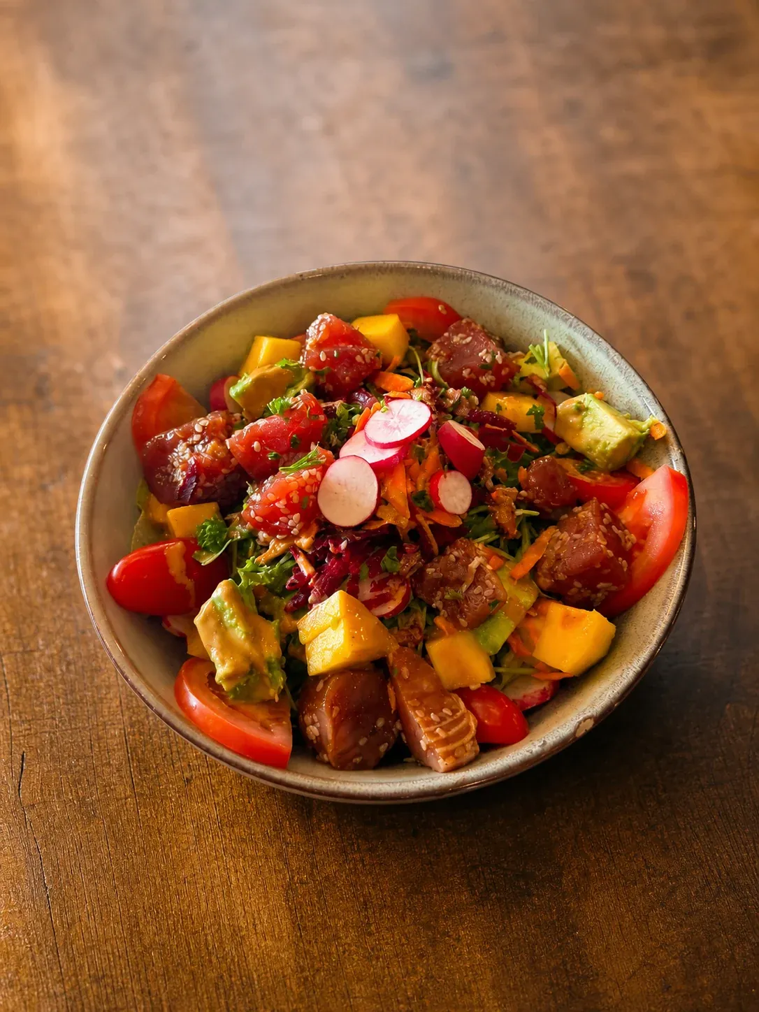 Poké bowl au thon cru mariné